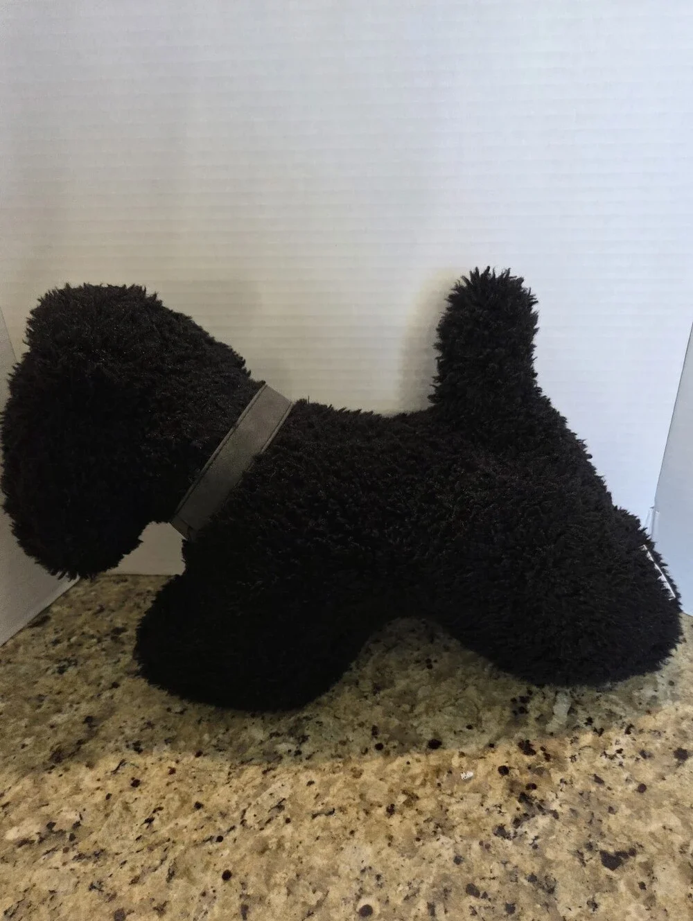 Pottery Barn Cozy Teddy Faux Fur Jolly Scottie Dog Puppy Collar Pillow Black